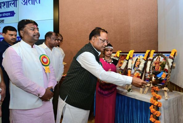 भगवान बिरसा मुण्डा की स्मृति में 15 नवंबर को छत्तीसगढ़ के हर जिले में मनाया जाएगा &rsquo;जनजातीय गौरव दिवस&rsquo; : मुख्यमंत्री विष्णु देव साय