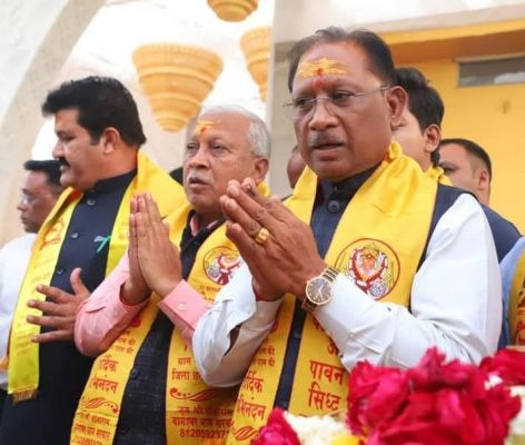 251 निर्धन कन्याओं का विवाह बागेश्वर धाम द्वारा संपन्न  : मुख्यमंत्री विष्णुदेव साय आयोजन में हुए शामिल