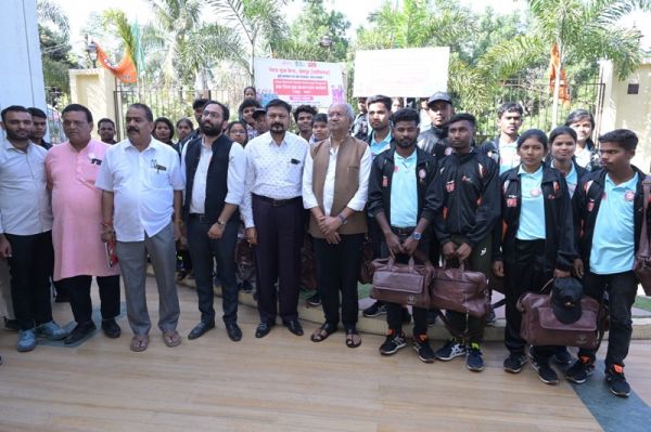 युवा आदान-प्रदान कार्यक्रम, देश की संस्कृति को जोड़ने में सहायक : बृजमोहन अग्रवाल