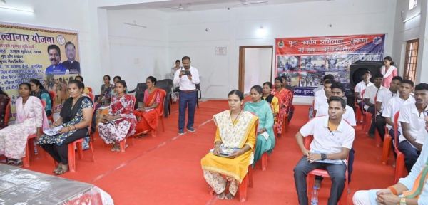  छत्तीसगढ़ सरकार आत्मसमर्पित नक्सलियों को देगी शिक्षा, रोजगार और वित्तीय सहायता 