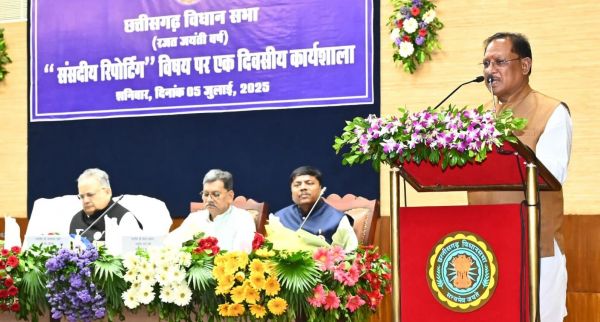 छत्तीसगढ़ के 25 वर्षों की स्वर्णिम यात्रा में संसदीय पत्रकारों का योगदान अतुलनीय: डॉ. रमन सिंह