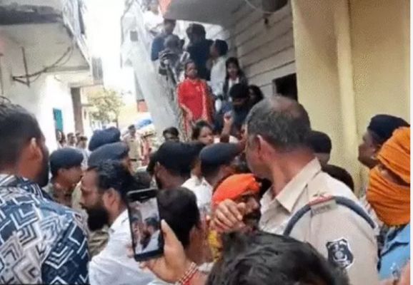 रायपुर और बिलासपुर में धर्मांतरण के आरोप पर बवाल