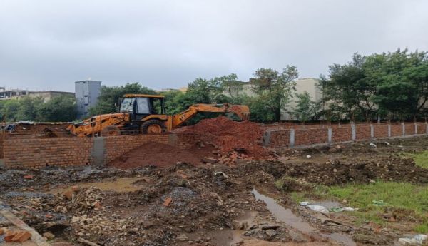 रायपुर में अवैध प्लाटिंग पर बड़ी कार्रवाई,चला बुलडोजर