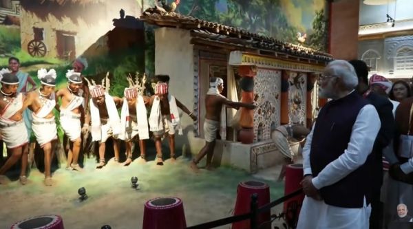 पीएम नरेंद्र मोदी ने देश के पहले डिजिटल ट्राइबल संग्रहालय का किया लोकार्पण