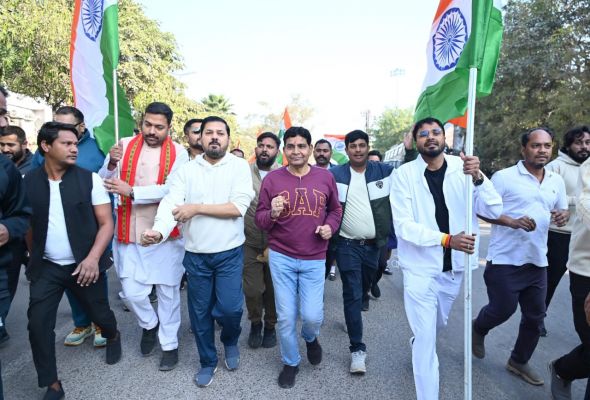 &lsquo;स्वदेशी संकल्प दौड़&rsquo;, में शामिल हुए राजस्व मंत्री.. बोले शिक्षा के साथ संस्कार आवश्यक