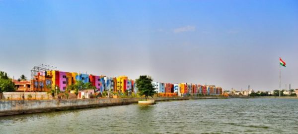 मरीन ड्राइव आने वालों से अब लिया जाएगा पार्किंग शुल्क, नए नियम पर लोगों ने जताई नाराजगी