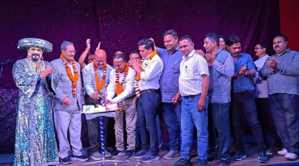 रहस्य और रोमांच की दुनिया में पहुंचे पत्रकार, परिवार संग जादू के स्पेशल शो का लिया आनंद