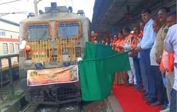 850 श्रद्धालुओं का जत्था अयोध्या धाम एवं काशी विश्वनाथ दर्शन के लिए रवाना