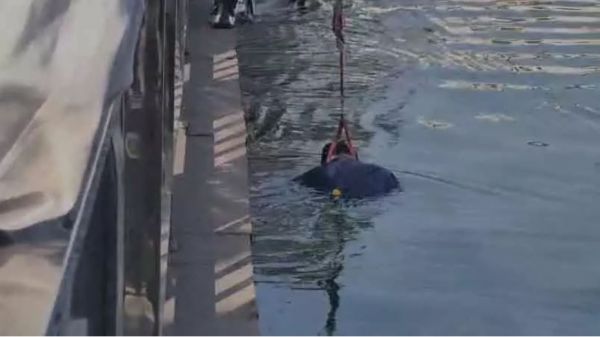 रायपुर के कंकाली तालाब में मिली लाश