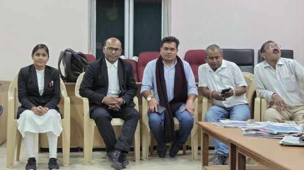 यातायात चालान मामलों में पत्रकारों को कानूनी सहायता देगा रायपुर प्रेस क्लब
