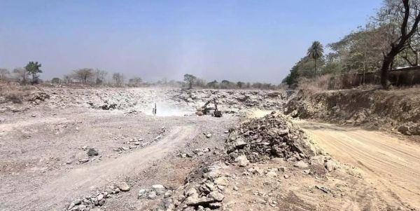 आरंग में अवैध खनन पर बड़ी कार्रवाई, 4 क्रशर प्लांट सील