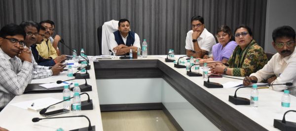 जनसंपर्क का कार्य जिम्मेदारी का, इसे गंभीरता से लें... परिणाम के अनुरूप होगा हर अधिकारी के कार्य का मूल्यांकन