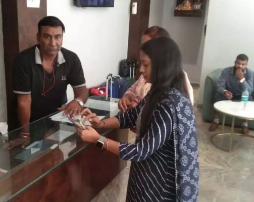 होटल त्रिमूर्ति इन पर मिली गन्दगी, निगम ने लगाया 10 हजार जुर्माना