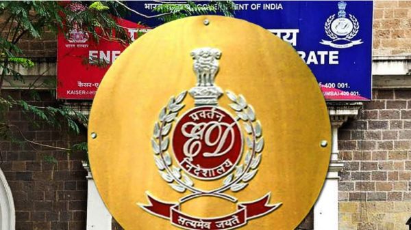 भारत माला प्रोजेक्ट घोटाला: ED की छापेमारी में लाखों नकद और भारी मात्रा में चांदी बरामद, प्रेस नोट में ईडी ने कहा&hellip;