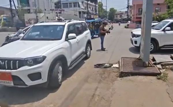 पूर्व विधानसभा अध्यक्ष से लूट