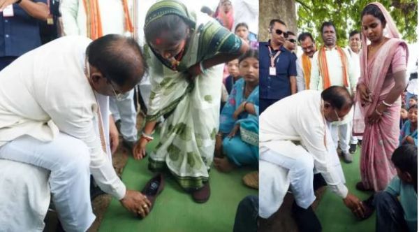 महुआ पेड़ के नीचे लगी मुख्यमंत्री की चौपाल, खुद अपने हाथों से पहनाई चरण पादुका, तेंदूपत्ता संग्राहकों से किया आत्मीय संवाद, सुनी समस्याएं