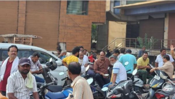 रायपुर में सफाई व्यवस्था ठप: भुगतान नहीं मिलने पर ठेकेदार हड़ताल पर, 70 वार्ड प्रभावित