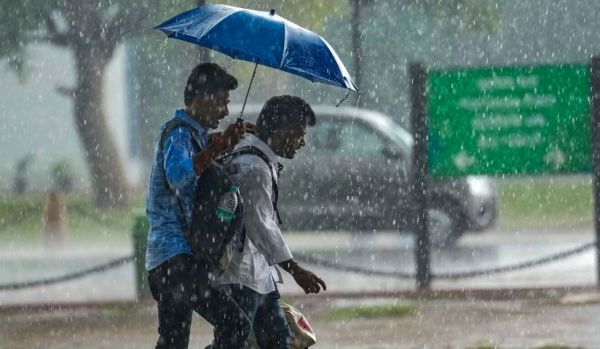 छत्तीसगढ़ में आज गरज-चमक के साथ होगी बारिश, कई जिलों में भारी वर्षा और वज्रपात का अलर्ट