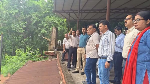 आधुनिक और हाईटेक सुविधाओं से लैस होगा रायपुर प्रेस क्लब... जनसंपर्क आयुक्त पहुंचे क्लब
