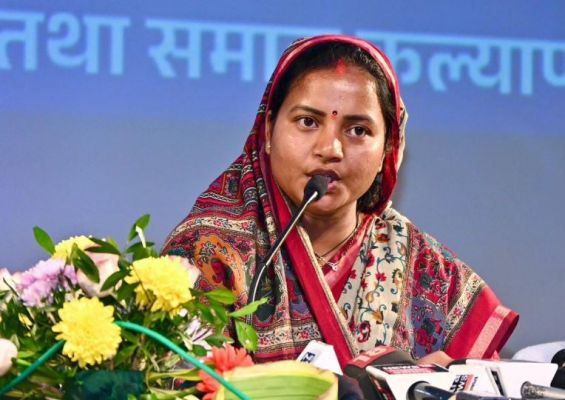 मंत्री श्रीमती लक्ष्मी राजवाड़े के प्रयासों से 97 गांवों में होगा विद्युत विस्तार
