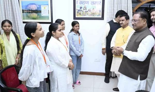 बड़े सपने देखें और कड़ी मेहनत से उन्हें साकार करें: CM साय