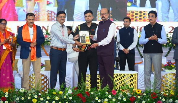  &lsquo;द्रोणाचार्य संगम-2026&rsquo; में शामिल हुए राज्यपाल.... कहा-समय का सदुपयोग और परिश्रम ही सफलता की कुंजी