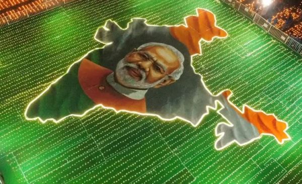 पुलिस परेड ग्राउंड बना दीपों का समंदर, अरुण साव ने किया &lsquo;आशीर्वाद का दीया&rsquo; शुभारंभ