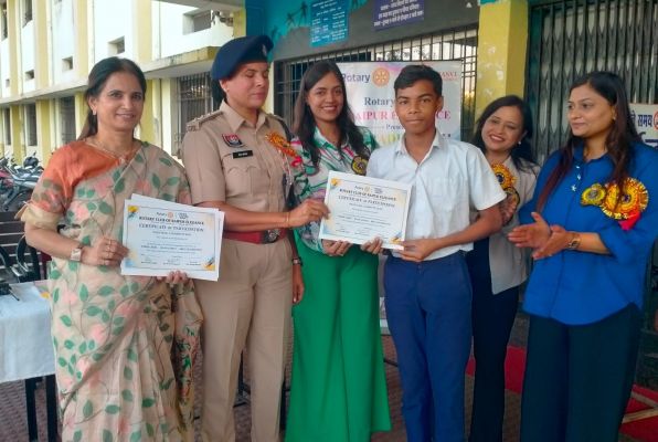 रोटरी क्लब ऑफ रायपुर एलिगेंस ने आयोजित किया जागरूकता कार्यक्रम एवं चित्रकला प्रतियोगिता