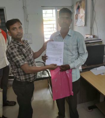 सेवा सेतु से आसान हुई शासकीय सेवाओं की राह, सहज प्रक्रिया से मिला लाभ, अमर सिंह को मिला जाति प्रमाणपत्र