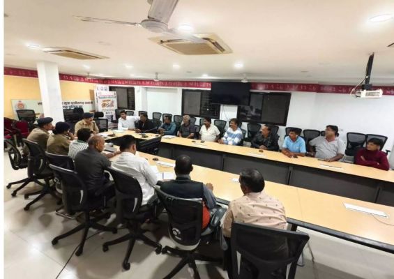 रायपुर में पटाखा बाजार को लेकर बड़ी बैठक, ADCP राहुल देव शर्मा ने दिए 8 जरूरी निर्देश